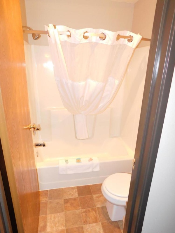 Northwoods Best Inn - Chetek image 21