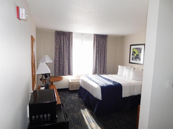 Northwoods Best Inn - Chetek image 22