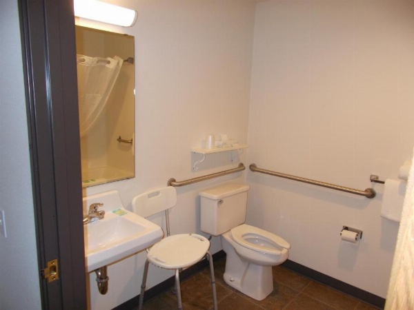 Northwoods Best Inn - Chetek image 25