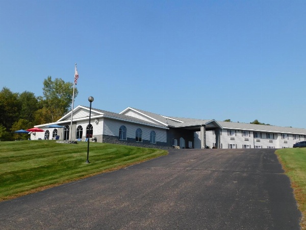 Northwoods Best Inn - Chetek Main image