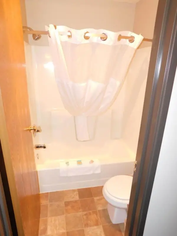 Northwoods Best Inn - Chetek 6