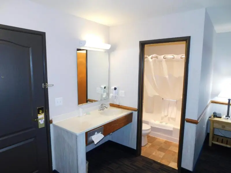 King Room with Spa Bath